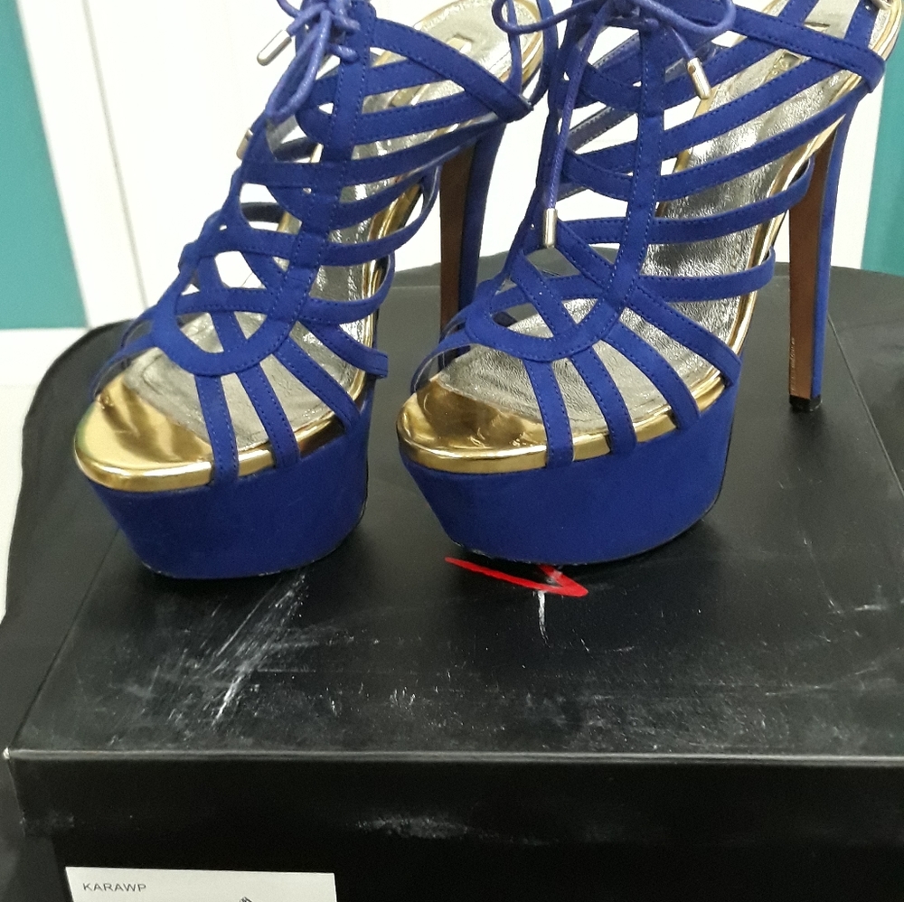 Platform sandals - Picture 2 of 3